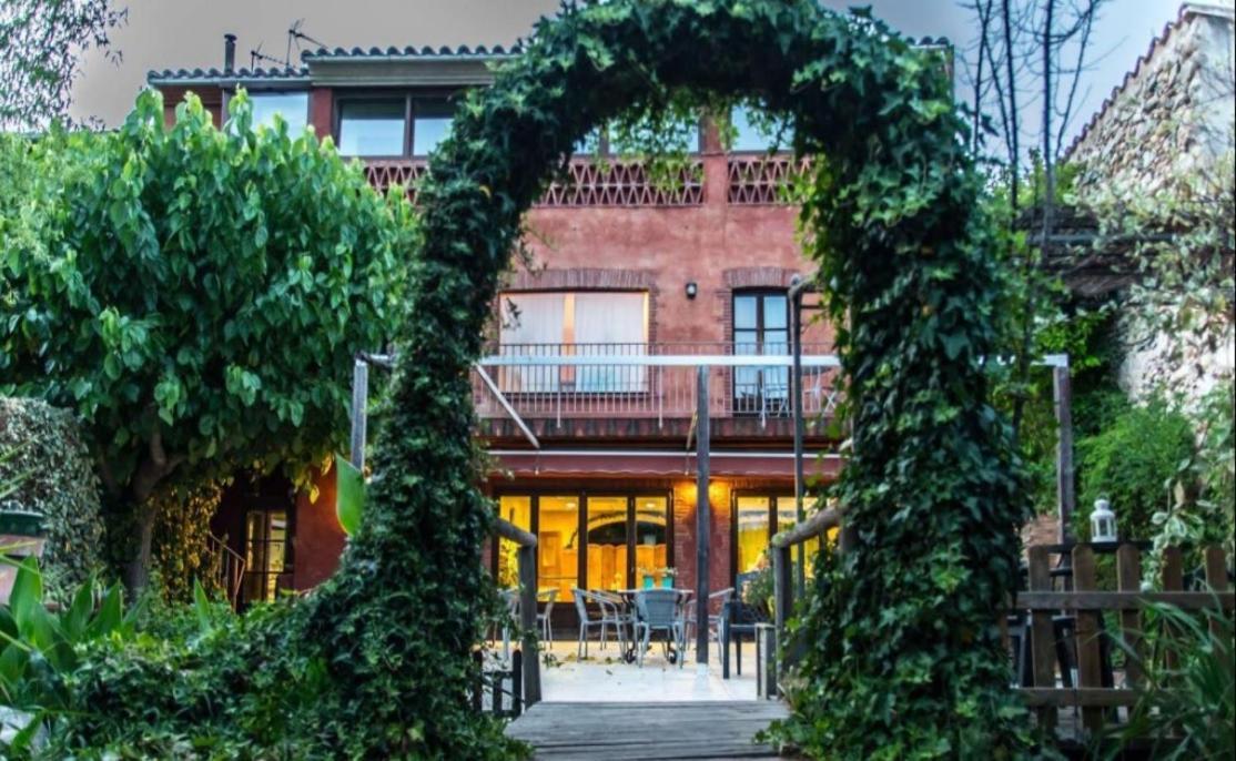 Hotel Pasteral Riu Ter La Cellera de Ter Exteriör bild